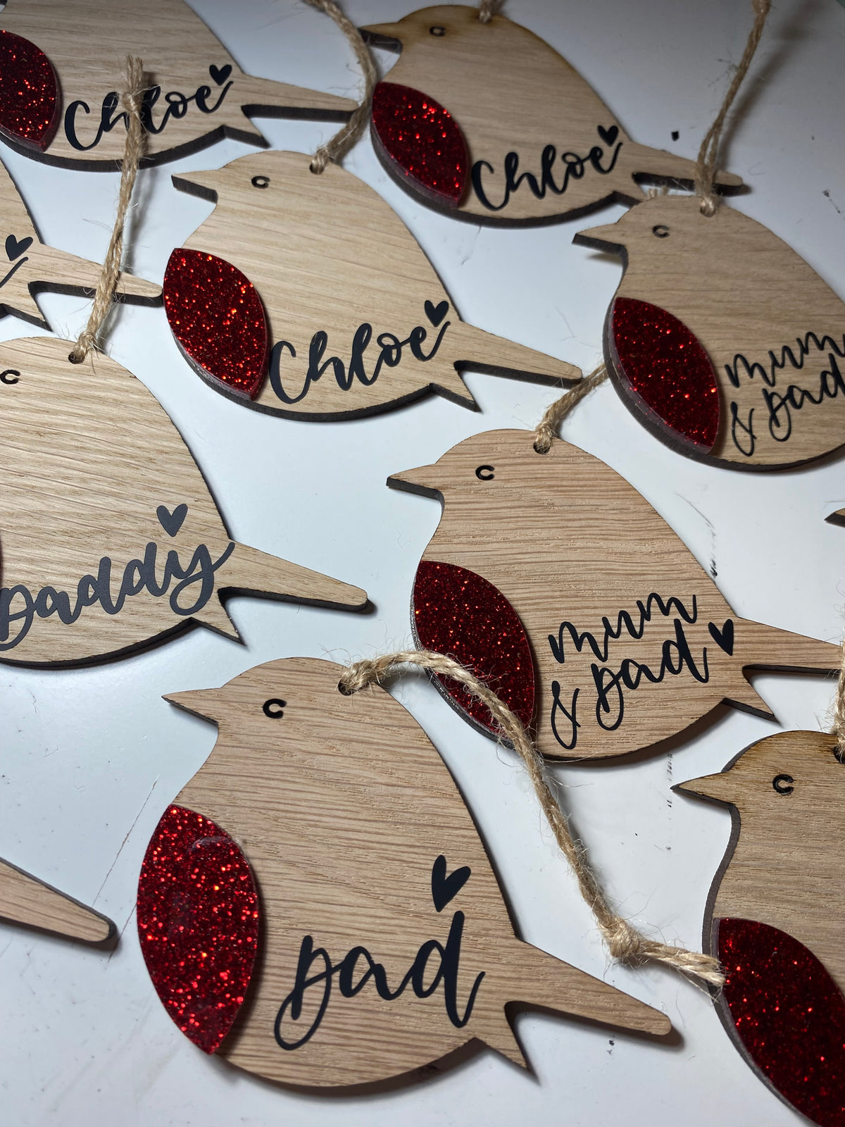 Personalised Oak Robin Decoration – Hand Lettered Hanging Christmas Ornament