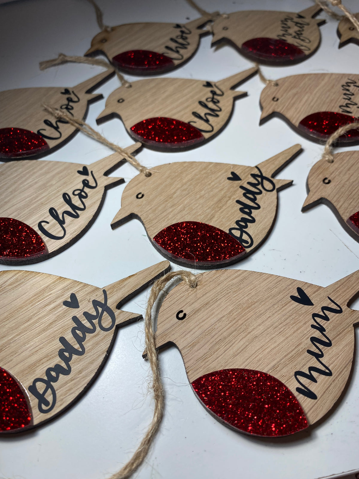 Personalised Oak Robin Decoration – Hand Lettered Hanging Christmas Ornament